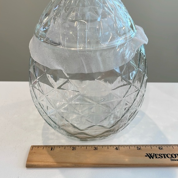 New Target Bullseye Playground Easter Egg Glass Jar - Picture 2 of 2